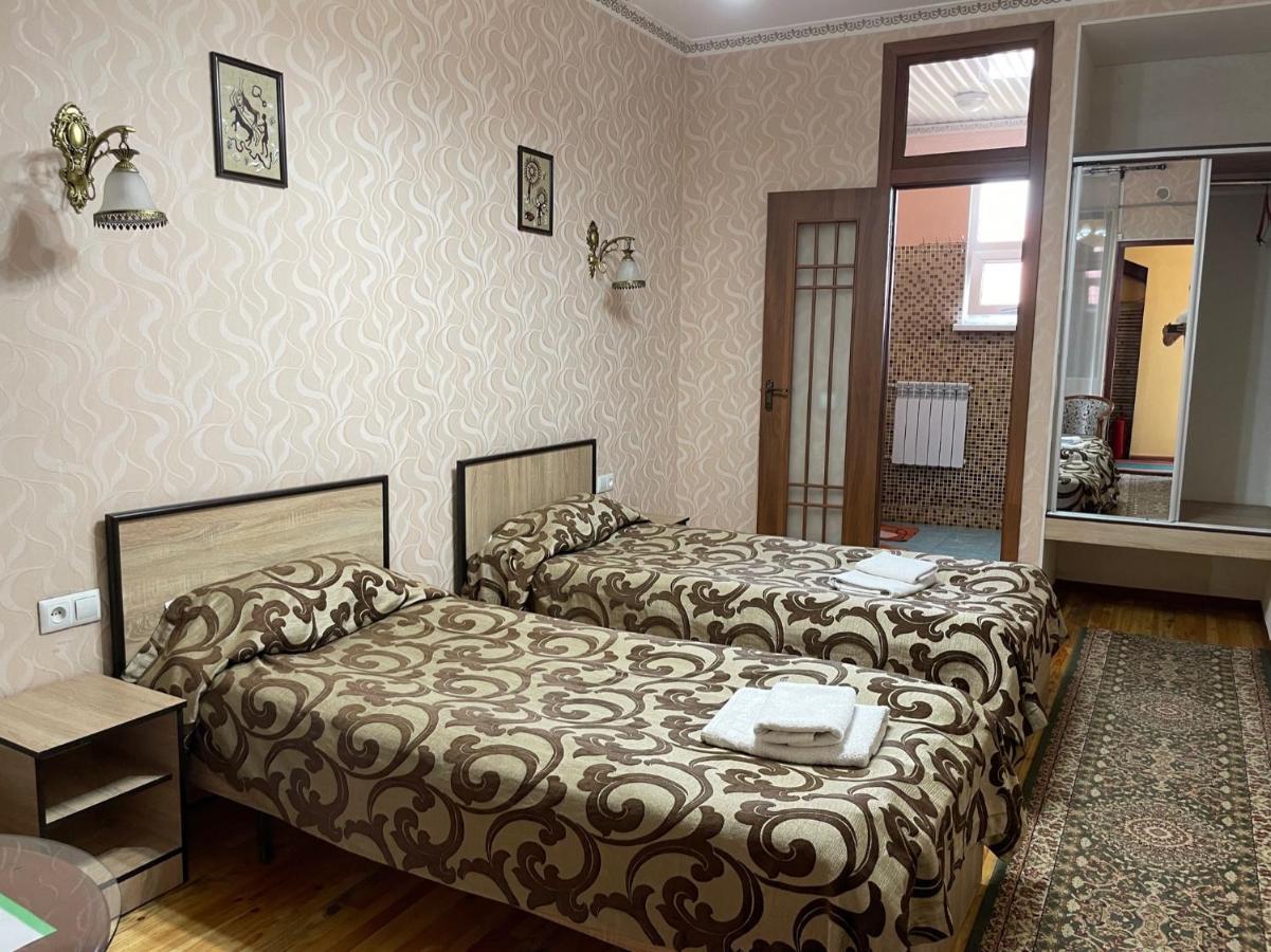 Hotel Eco House Oš Esterno foto