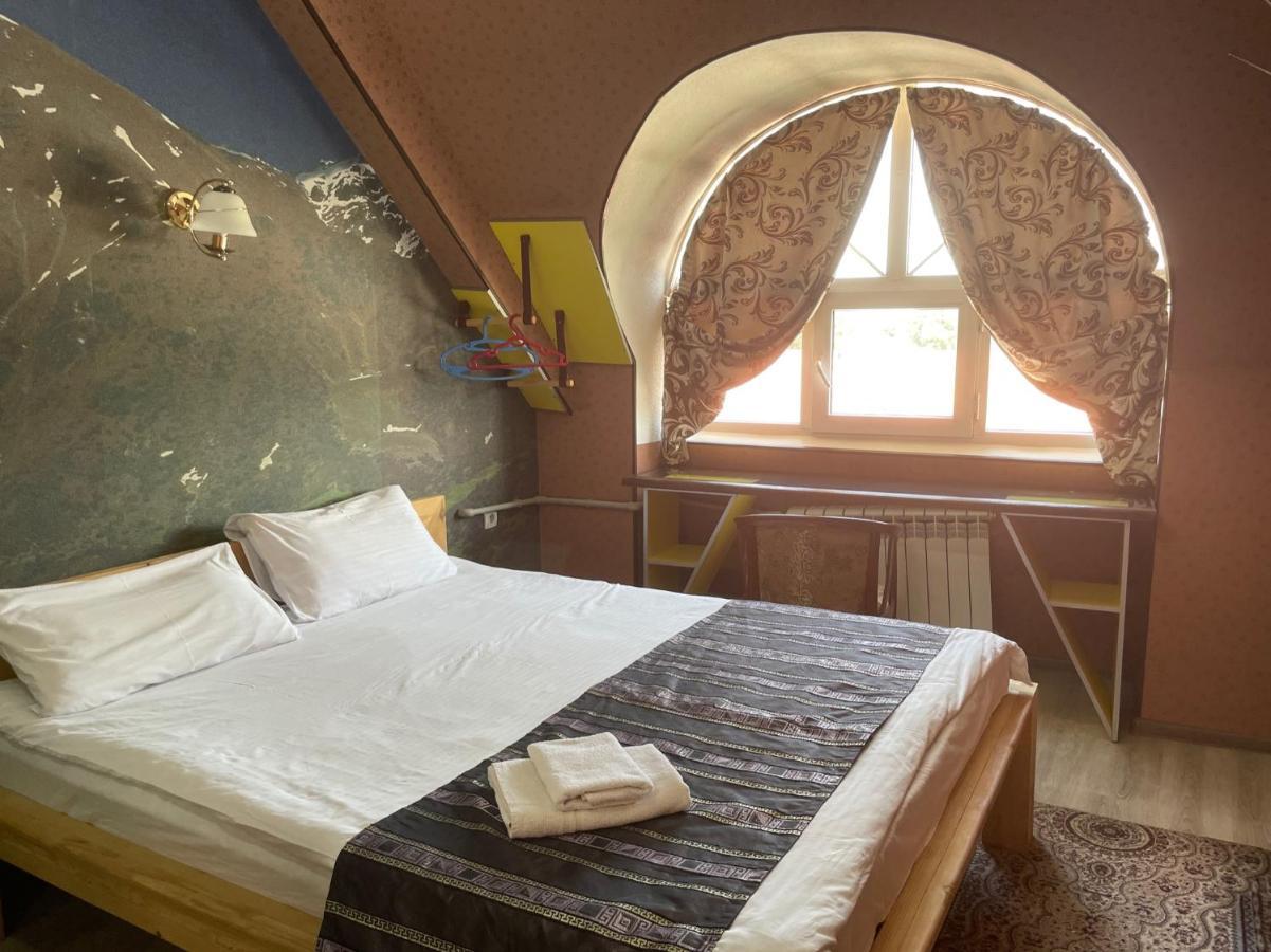 Hotel Eco House Oš Esterno foto