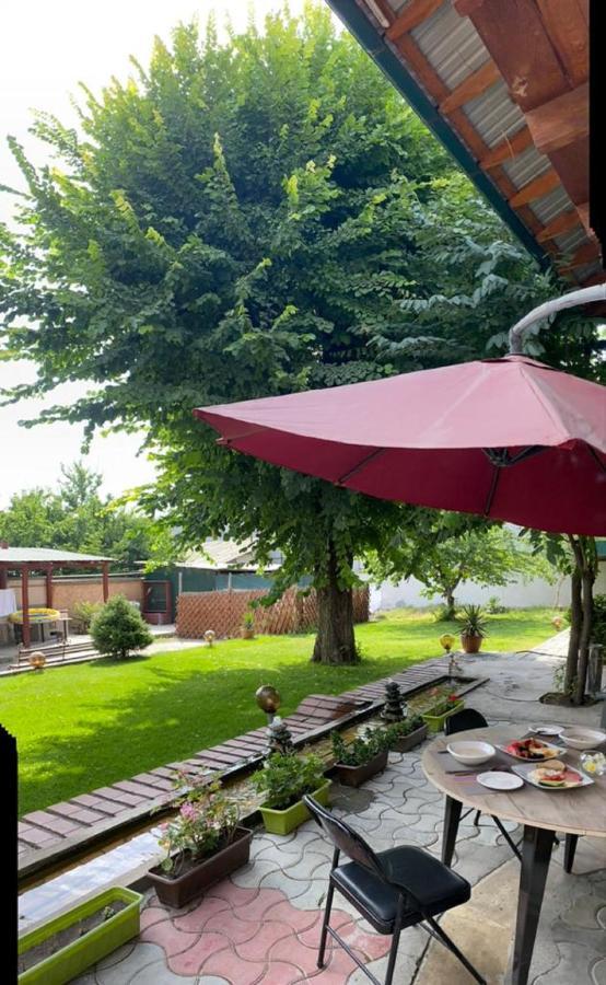 Hotel Eco House Oš Esterno foto