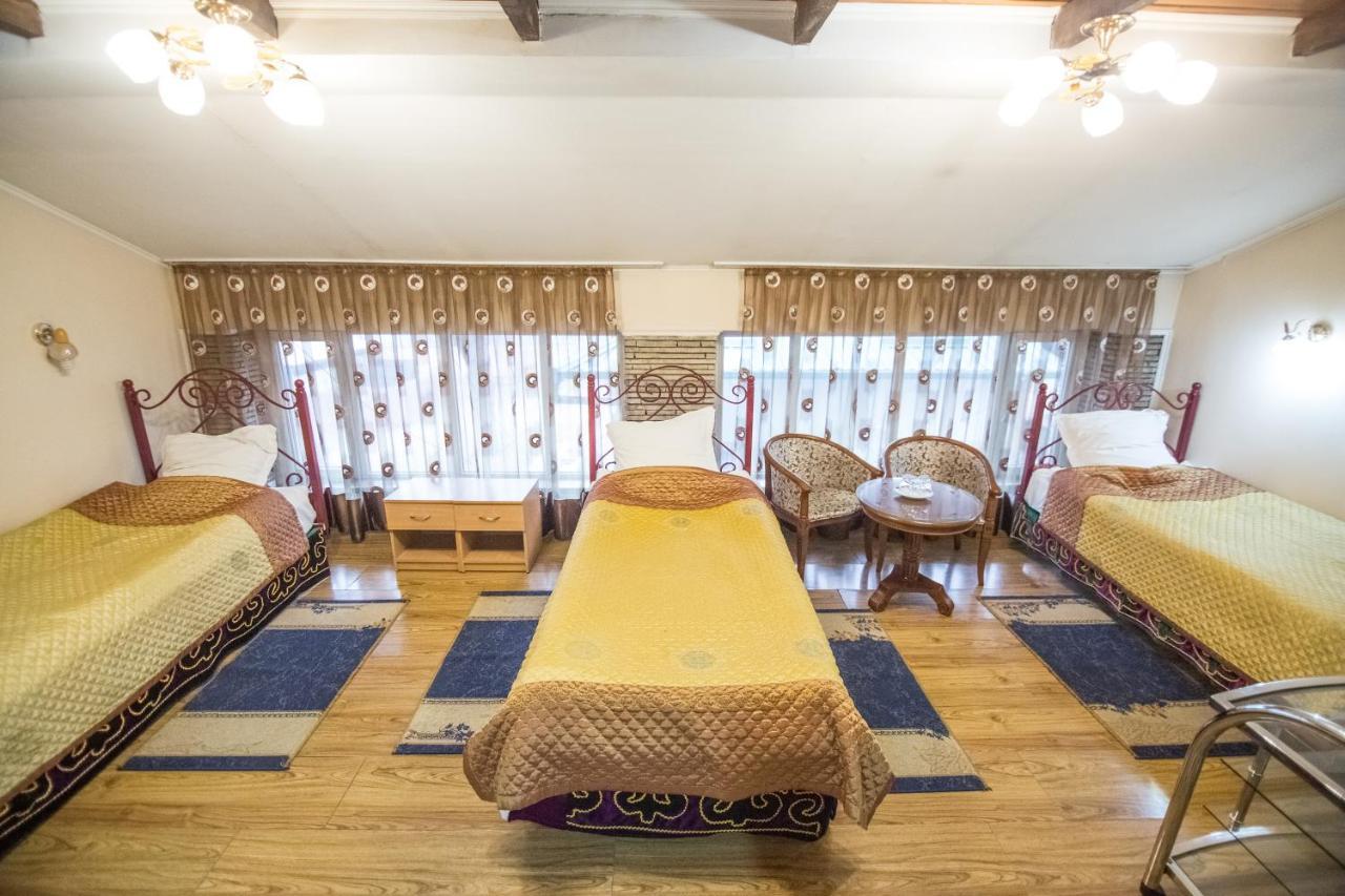 Hotel Eco House Oš Esterno foto
