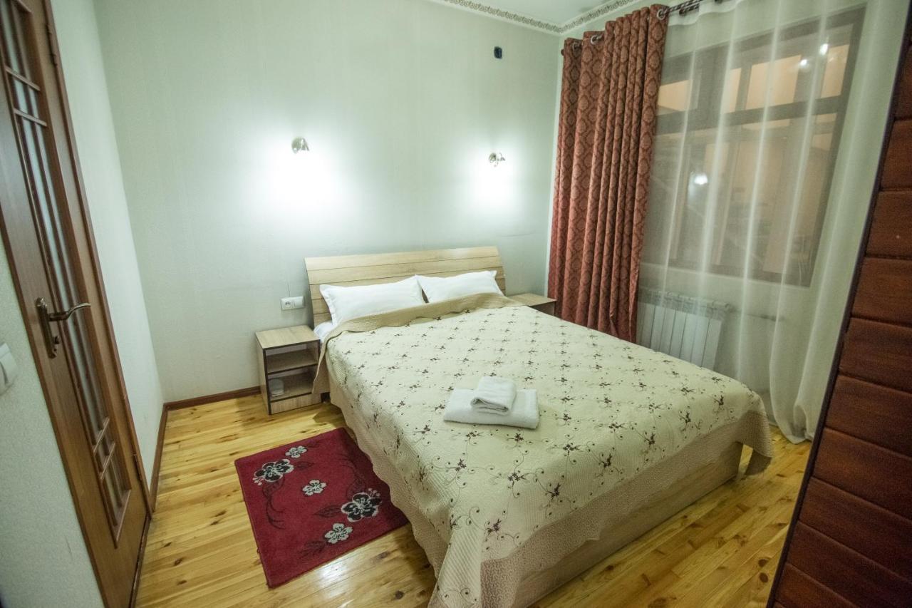Hotel Eco House Oš Esterno foto